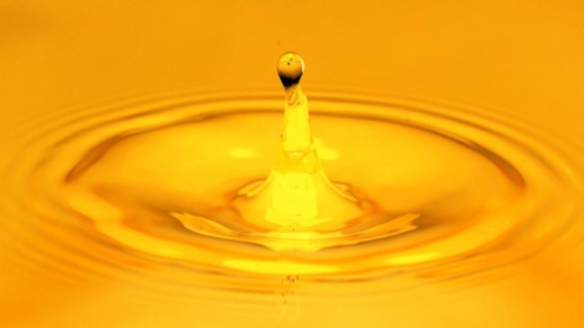 oil-drop-640x360.jpg